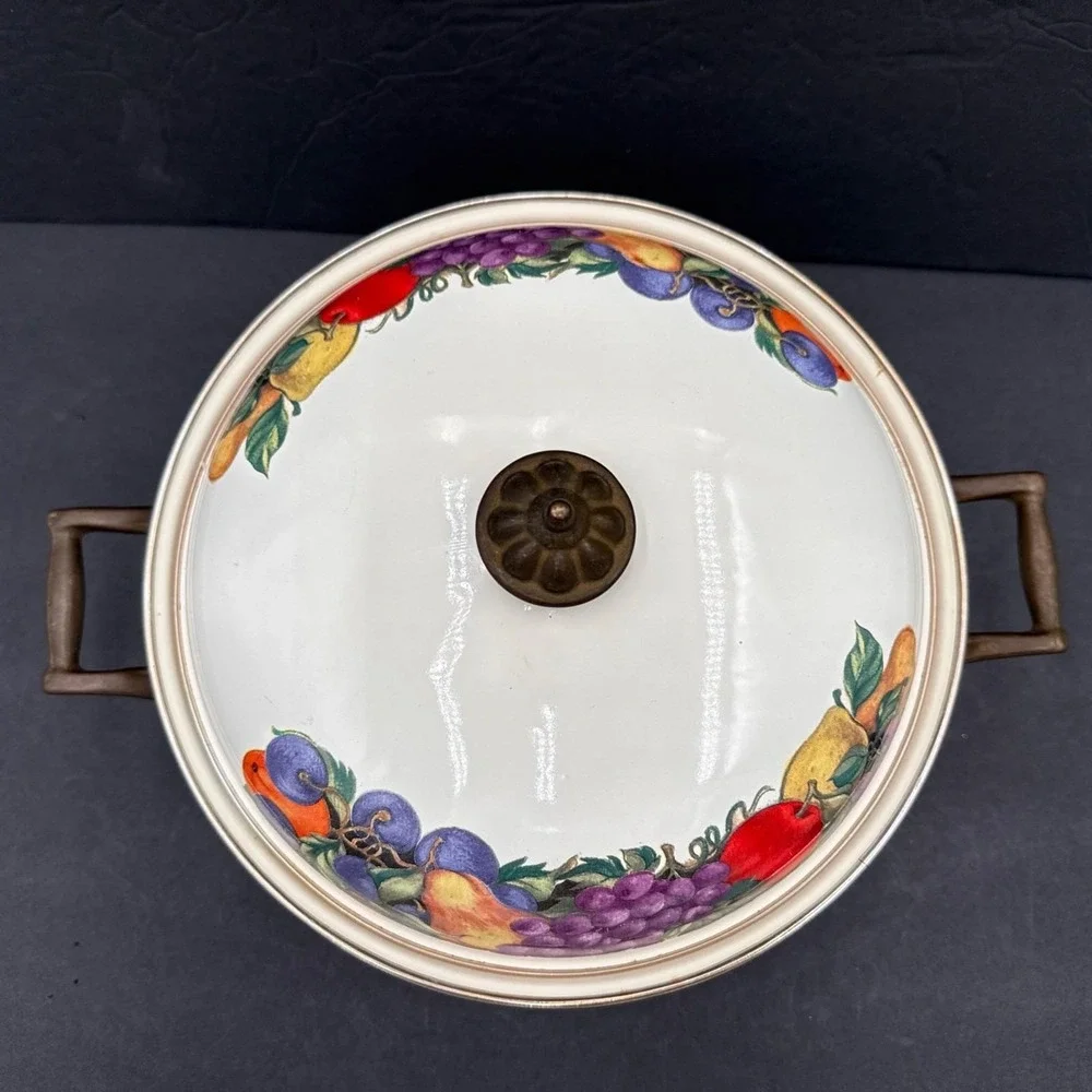 Vintage Cornucopia Dutch Oven Enamel Fruit Covered Lid Pot Brass Casserole